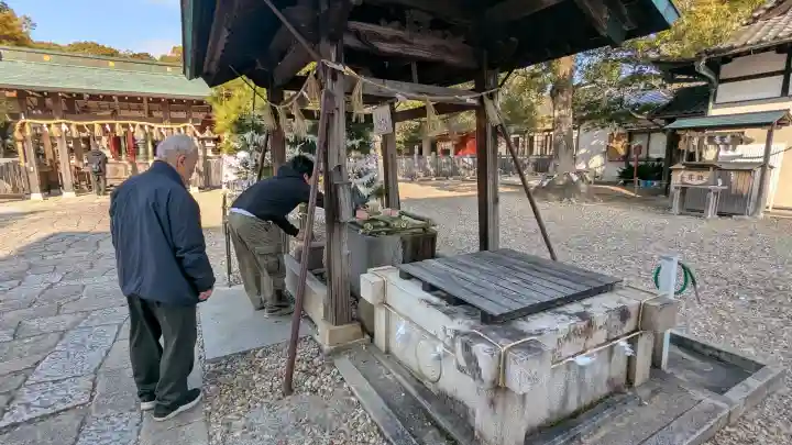 伊賀八幡宮の{uncategorized: "未分類", other: "その他", undefined: "問題あり", building: "その他建物", grave: "お墓", sacred_gate: "鳥居", guardian: "狛犬", statue: "像", buddha: "仏像", history: "歴史", nature: "自然", garden: "庭園", animal: "動物", pagoda: "塔", temizu: "手水舎", mountain_gate: "山門・神門", sanctuary: "本殿・本堂", subordinate: "末社・摂社", art: "芸術", scenery: "景色", jizo: "地蔵", ema: "絵馬", goshuin: "御朱印", omikuji: "おみくじ", items: "授与品その他", amulet: "お守り", goshuincho: "御朱印帳", eats: "食事", festival: "お祭り", votive_dance: "神楽", shichigosan: "七五三参", wedding: "結婚式", experience: "体験その他", initially: "初詣", around: "周辺", anti_infection: "感染症対策"}