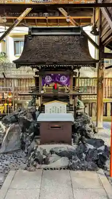 被官稲荷神社の本殿・本堂