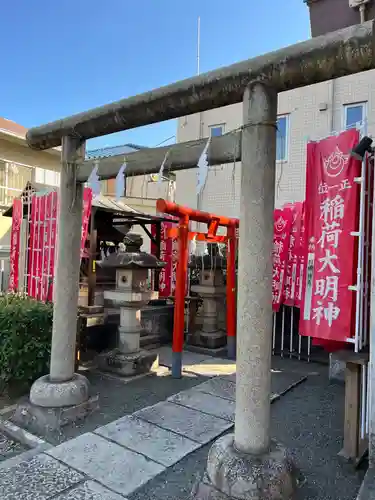 穏田神社の鳥居