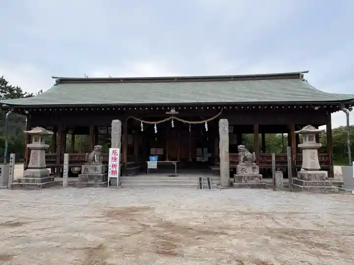 御厨神社の{uncategorized: "未分類", other: "その他", undefined: "問題あり", building: "その他建物", grave: "お墓", sacred_gate: "鳥居", guardian: "狛犬", statue: "像", buddha: "仏像", history: "歴史", nature: "自然", garden: "庭園", animal: "動物", pagoda: "塔", temizu: "手水舎", mountain_gate: "山門・神門", sanctuary: "本殿・本堂", subordinate: "末社・摂社", art: "芸術", scenery: "景色", jizo: "地蔵", ema: "絵馬", goshuin: "御朱印", omikuji: "おみくじ", items: "授与品その他", amulet: "お守り", goshuincho: "御朱印帳", eats: "食事", festival: "お祭り", votive_dance: "神楽", shichigosan: "七五三参", wedding: "結婚式", experience: "体験その他", initially: "初詣", around: "周辺", anti_infection: "感染症対策"}