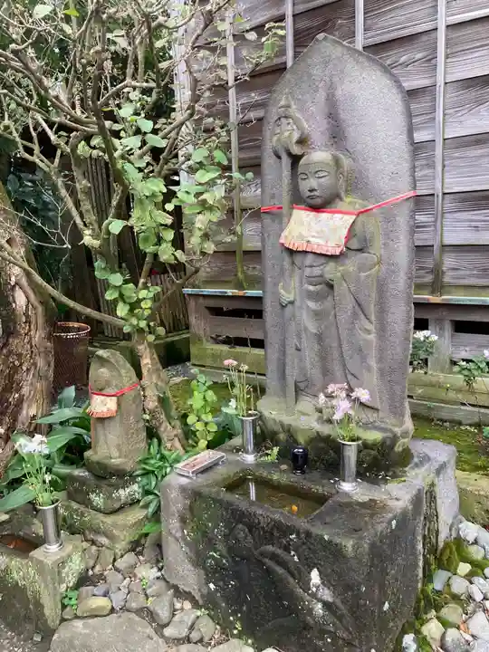 極楽寺(霊鷲山感應院極楽律寺)の地蔵