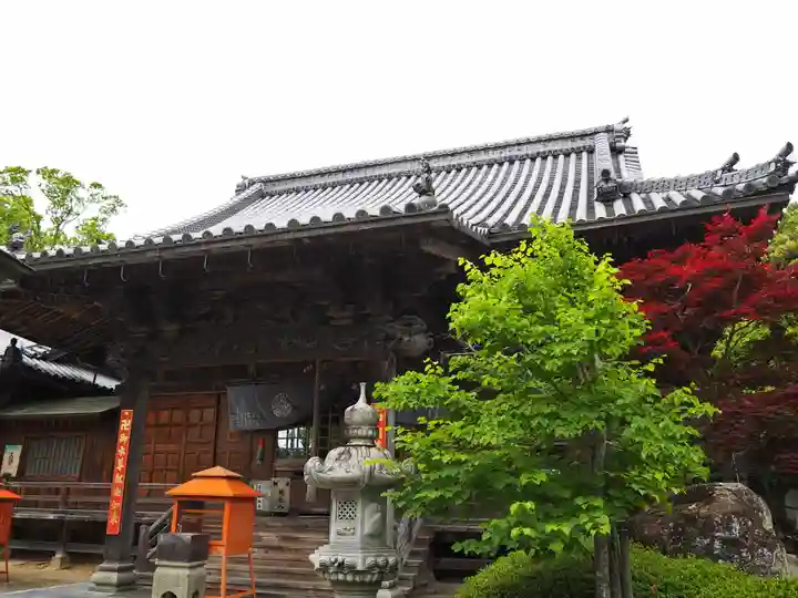 金泉寺の本殿・本堂
