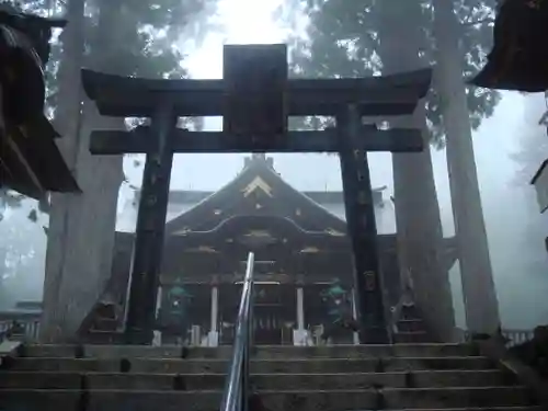 三峯神社の鳥居