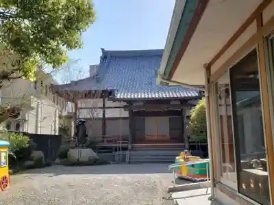 建立寺の本殿・本堂