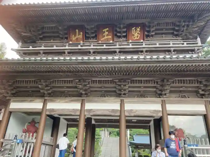 大窪寺の山門・神門