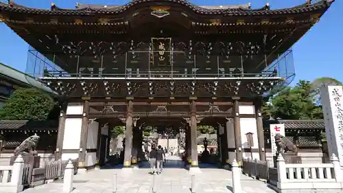 成田山新勝寺の山門・神門
