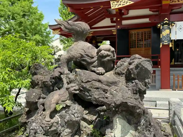 素盞雄神社の{uncategorized: "未分類", other: "その他", undefined: "問題あり", building: "その他建物", grave: "お墓", sacred_gate: "鳥居", guardian: "狛犬", statue: "像", buddha: "仏像", history: "歴史", nature: "自然", garden: "庭園", animal: "動物", pagoda: "塔", temizu: "手水舎", mountain_gate: "山門・神門", sanctuary: "本殿・本堂", subordinate: "末社・摂社", art: "芸術", scenery: "景色", jizo: "地蔵", ema: "絵馬", goshuin: "御朱印", omikuji: "おみくじ", items: "授与品その他", amulet: "お守り", goshuincho: "御朱印帳", eats: "食事", festival: "お祭り", votive_dance: "神楽", shichigosan: "七五三参", wedding: "結婚式", experience: "体験その他", initially: "初詣", around: "周辺", anti_infection: "感染症対策"}