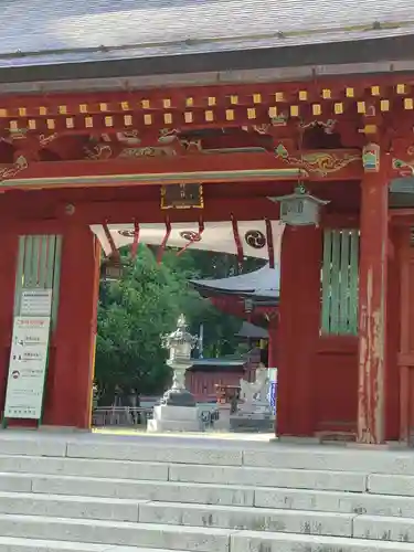 志波彦神社・鹽竈神社の山門