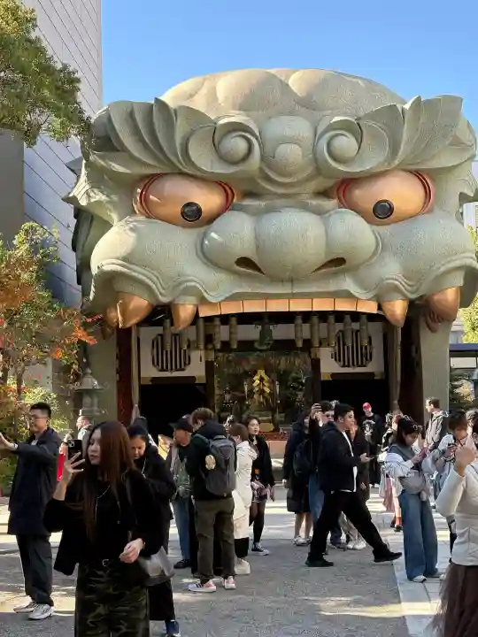難波八阪神社の{uncategorized: "未分類", other: "その他", undefined: "問題あり", building: "その他建物", grave: "お墓", sacred_gate: "鳥居", guardian: "狛犬", statue: "像", buddha: "仏像", history: "歴史", nature: "自然", garden: "庭園", animal: "動物", pagoda: "塔", temizu: "手水舎", mountain_gate: "山門・神門", sanctuary: "本殿・本堂", subordinate: "末社・摂社", art: "芸術", scenery: "景色", jizo: "地蔵", ema: "絵馬", goshuin: "御朱印", omikuji: "おみくじ", items: "授与品その他", amulet: "お守り", goshuincho: "御朱印帳", eats: "食事", festival: "お祭り", votive_dance: "神楽", shichigosan: "七五三参", wedding: "結婚式", experience: "体験その他", initially: "初詣", around: "周辺", anti_infection: "感染症対策"}