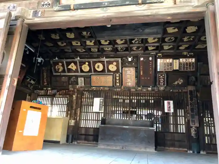 海雲寺の本殿・本堂