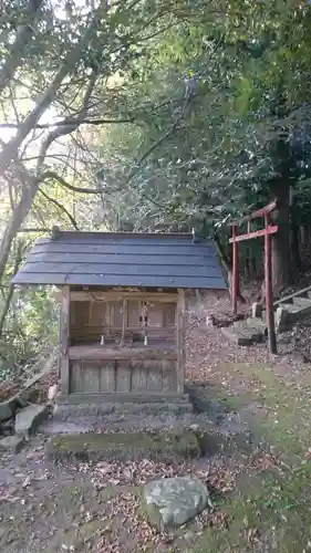 稲葉神社の末社