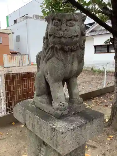 日出神社の狛犬