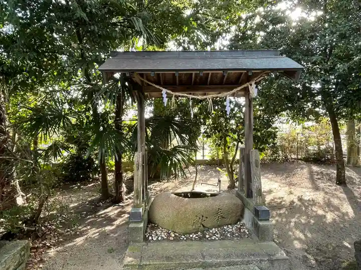 夜夫多神社の手水舎