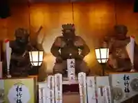 滿福密寺の像