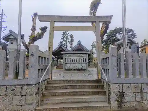 河原神社の鳥居