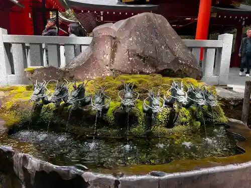 箱根神社の{uncategorized: "未分類", other: "その他", undefined: "問題あり", building: "その他建物", grave: "お墓", sacred_gate: "鳥居", guardian: "狛犬", statue: "像", buddha: "仏像", history: "歴史", nature: "自然", garden: "庭園", animal: "動物", pagoda: "塔", temizu: "手水舎", mountain_gate: "山門・神門", sanctuary: "本殿・本堂", subordinate: "末社・摂社", art: "芸術", scenery: "景色", jizo: "地蔵", ema: "絵馬", goshuin: "御朱印", omikuji: "おみくじ", items: "授与品その他", amulet: "お守り", goshuincho: "御朱印帳", eats: "食事", festival: "お祭り", votive_dance: "神楽", shichigosan: "七五三参", wedding: "結婚式", experience: "体験その他", initially: "初詣", around: "周辺", anti_infection: "感染症対策"}