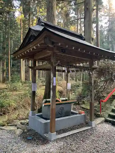御岩神社の手水舎