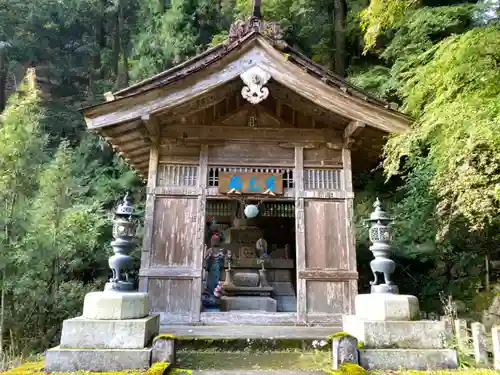 満願寺の本殿・本堂