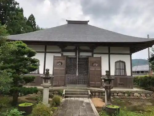 圓照寺の本殿・本堂