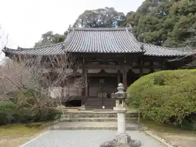 長岳寺の本殿・本堂
