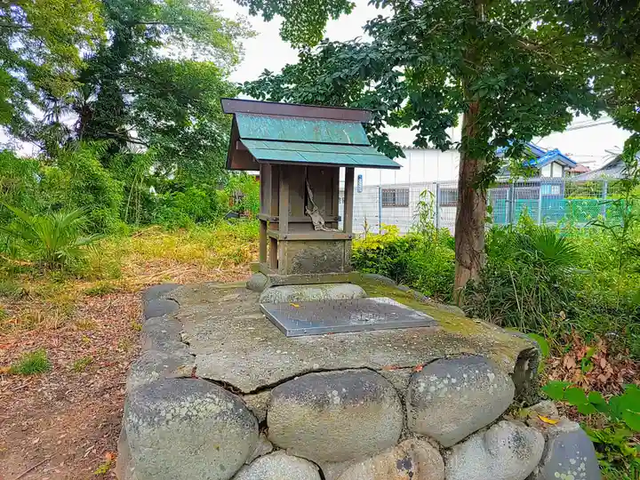 神明社の末社・摂社