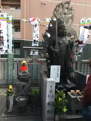 成田山 萬福院の像