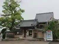 観音寺の山門・神門