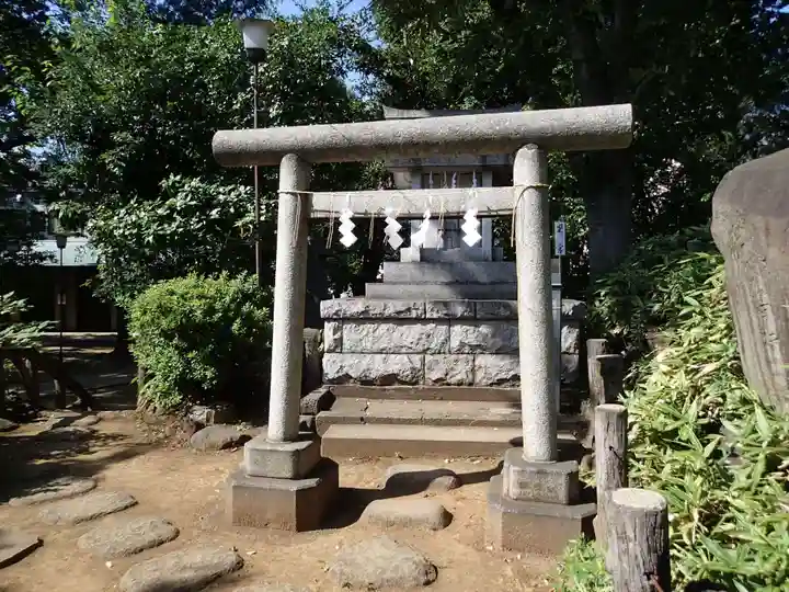 鳩森八幡神社の鳥居