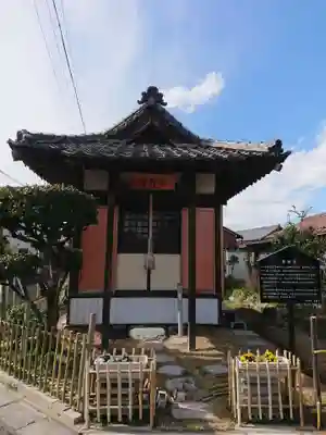 薬師堂の本殿・本堂