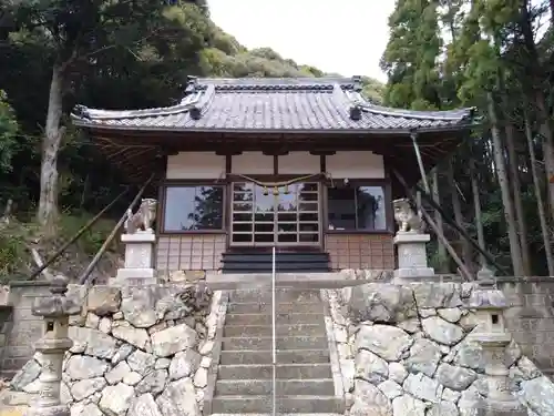 八幡社の本殿・本堂
