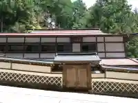 康徳院の{uncategorized: "未分類", other: "その他", undefined: "問題あり", building: "その他建物", grave: "お墓", sacred_gate: "鳥居", guardian: "狛犬", statue: "像", buddha: "仏像", history: "歴史", nature: "自然", garden: "庭園", animal: "動物", pagoda: "塔", temizu: "手水舎", mountain_gate: "山門・神門", sanctuary: "本殿・本堂", subordinate: "末社・摂社", art: "芸術", scenery: "景色", jizo: "地蔵", ema: "絵馬", goshuin: "御朱印", omikuji: "おみくじ", items: "授与品その他", amulet: "お守り", goshuincho: "御朱印帳", eats: "食事", festival: "お祭り", votive_dance: "神楽", shichigosan: "七五三参", wedding: "結婚式", experience: "体験その他", initially: "初詣", around: "周辺", anti_infection: "感染症対策"}
