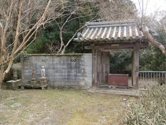 隣聖院の建物その他