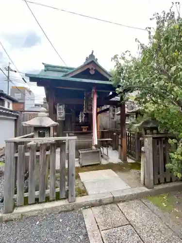 下御霊神社の末社