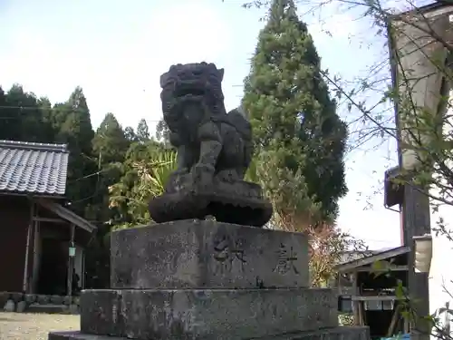 志子淵神社の狛犬