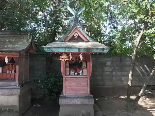 石園座多久虫玉神社の末社・摂社