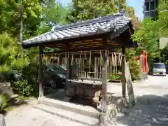 高山神社の手水