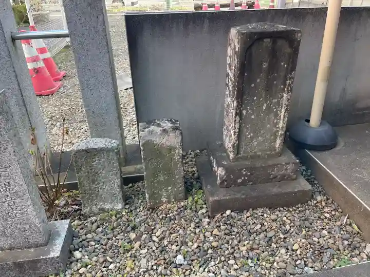 山中千手観音堂の{uncategorized: "未分類", other: "その他", undefined: "問題あり", building: "その他建物", grave: "お墓", sacred_gate: "鳥居", guardian: "狛犬", statue: "像", buddha: "仏像", history: "歴史", nature: "自然", garden: "庭園", animal: "動物", pagoda: "塔", temizu: "手水舎", mountain_gate: "山門・神門", sanctuary: "本殿・本堂", subordinate: "末社・摂社", art: "芸術", scenery: "景色", jizo: "地蔵", ema: "絵馬", goshuin: "御朱印", omikuji: "おみくじ", items: "授与品その他", amulet: "お守り", goshuincho: "御朱印帳", eats: "食事", festival: "お祭り", votive_dance: "神楽", shichigosan: "七五三参", wedding: "結婚式", experience: "体験その他", initially: "初詣", around: "周辺", anti_infection: "感染症対策"}