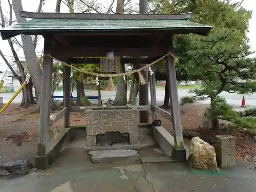 鹿苑神社の手水