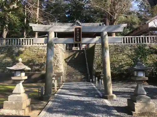 事任八幡宮の鳥居