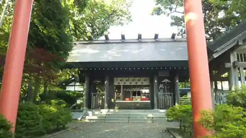 本輪西八幡神社の山門・神門