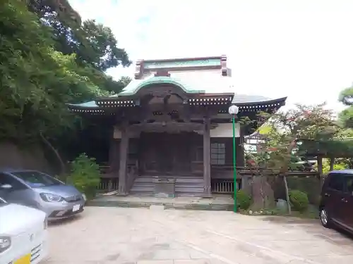 法源寺の本殿・本堂