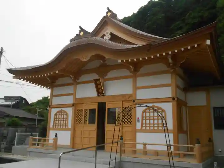 別願寺の本殿・本堂