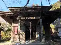 岩之上堂の本殿・本堂