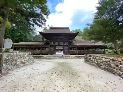 油日神社の山門・神門