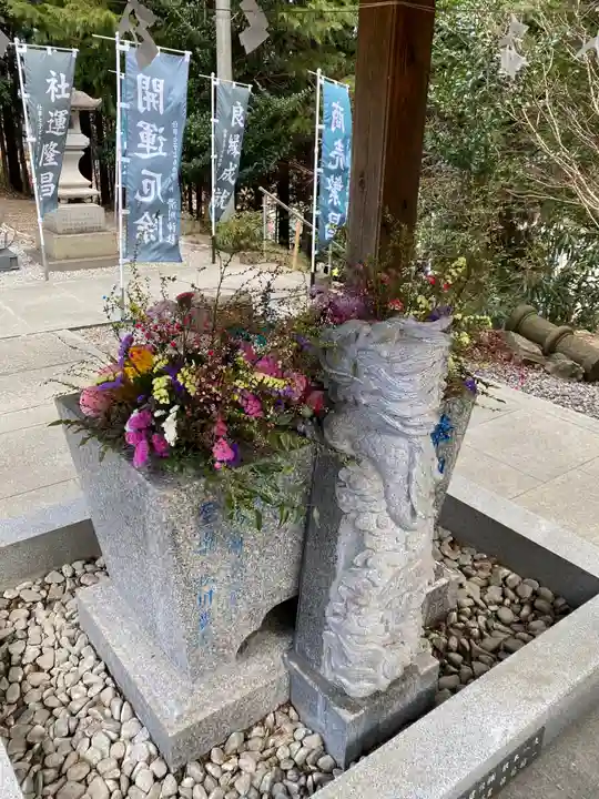 滑川神社 - 仕事と子どもの守り神の手水舎