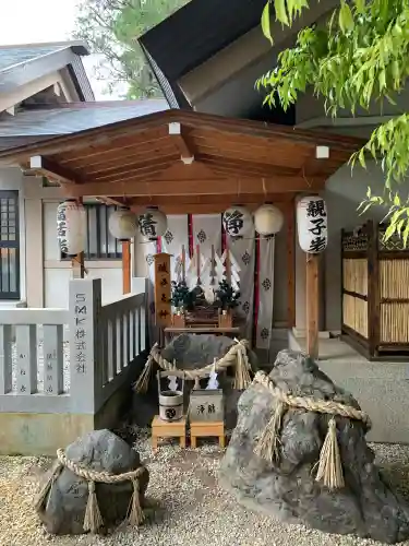 蛇窪神社の{uncategorized: "未分類", other: "その他", undefined: "問題あり", building: "その他建物", grave: "お墓", sacred_gate: "鳥居", guardian: "狛犬", statue: "像", buddha: "仏像", history: "歴史", nature: "自然", garden: "庭園", animal: "動物", pagoda: "塔", temizu: "手水舎", mountain_gate: "山門・神門", sanctuary: "本殿・本堂", subordinate: "末社・摂社", art: "芸術", scenery: "景色", jizo: "地蔵", ema: "絵馬", goshuin: "御朱印", omikuji: "おみくじ", items: "授与品その他", amulet: "お守り", goshuincho: "御朱印帳", eats: "食事", festival: "お祭り", votive_dance: "神楽", shichigosan: "七五三参", wedding: "結婚式", experience: "体験その他", initially: "初詣", around: "周辺", anti_infection: "感染症対策"}