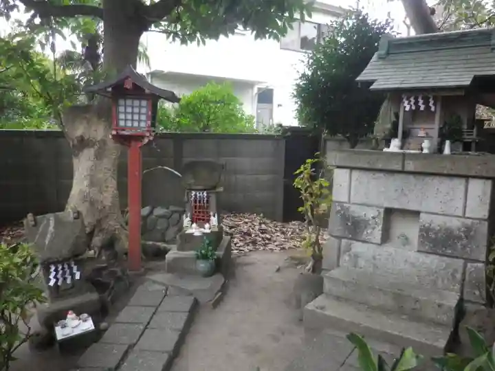 音松稲荷大明神のその他建物