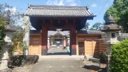 圓鏡寺の山門