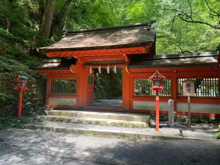 貴船神社奥宮の山門・神門
