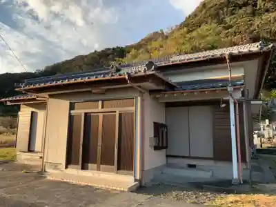 東漸寺の本殿・本堂